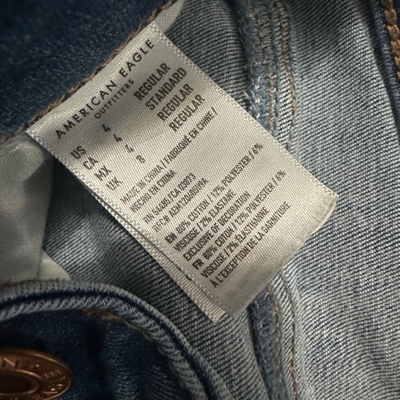 Women’s American Eagle Next Level Stretch Jeans - Picture 4 of 4